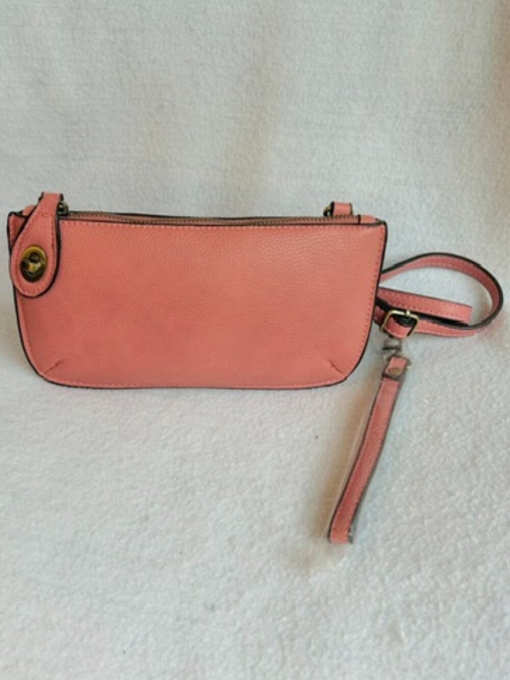 Joy Susan 3-in-1 Crossbody + Wristlet + Clutch